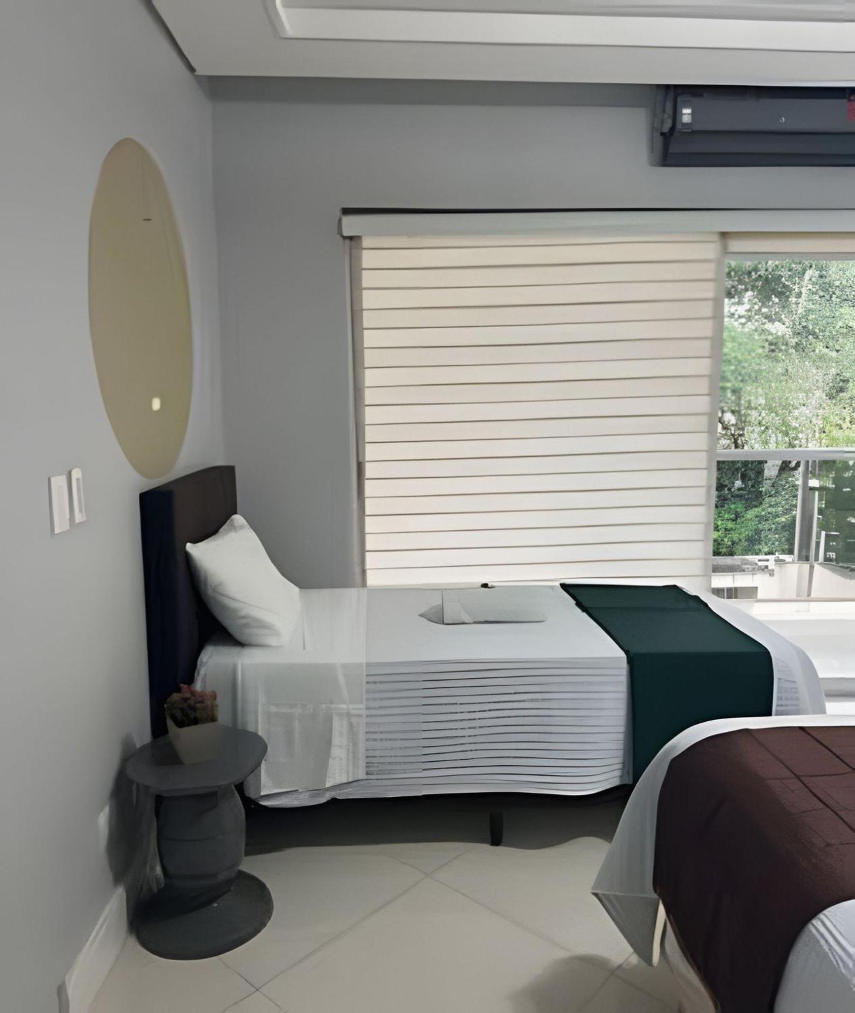 Sobrado Com 5 Suite 1 Quarto Piscina Churraqueira Ar Ate 20 Hospede Foz do Iguaçu Exteriör bild