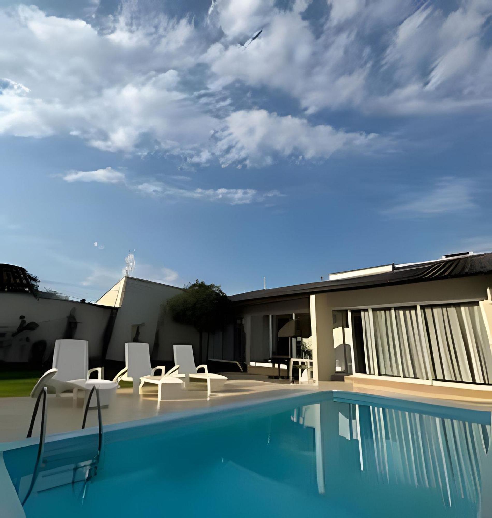 Sobrado Com 5 Suite 1 Quarto Piscina Churraqueira Ar Ate 20 Hospede Foz do Iguaçu Exteriör bild